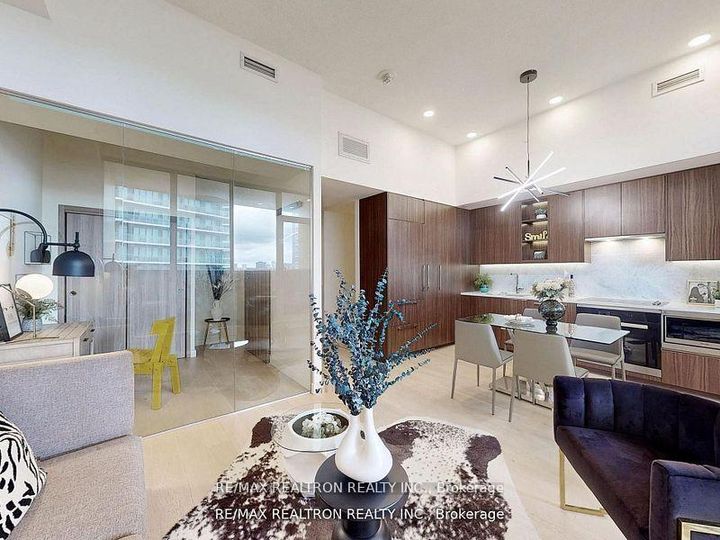 Photo 11 at Th515 - 95 McMahon Drive, Bayview Village, Toronto