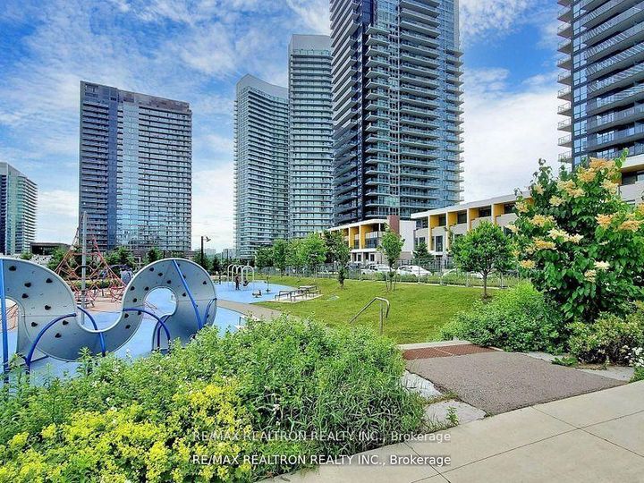 Photo 35 at Th515 - 95 McMahon Drive, Bayview Village, Toronto