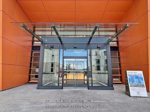 Photo 2 at Th515 - 95 McMahon Drive, Bayview Village, Toronto