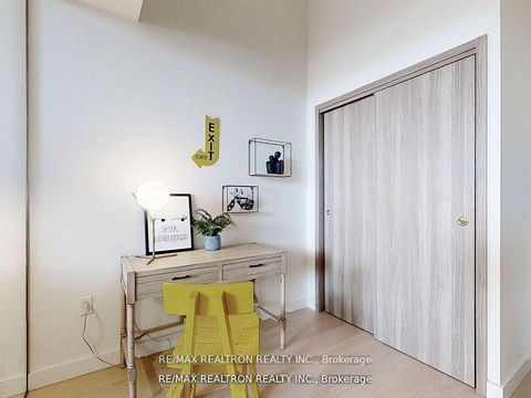 Photo 16 at Th515 - 95 McMahon Drive, Bayview Village, Toronto
