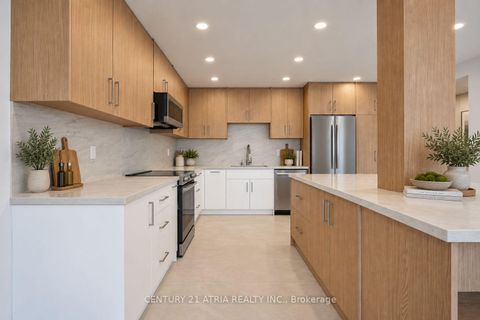 Photo 15 at 1004 - 33 Harbour Square, Waterfront Communities C1, Toronto