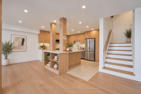 Photo 19 at 1004 - 33 Harbour Square, Waterfront Communities C1, Toronto