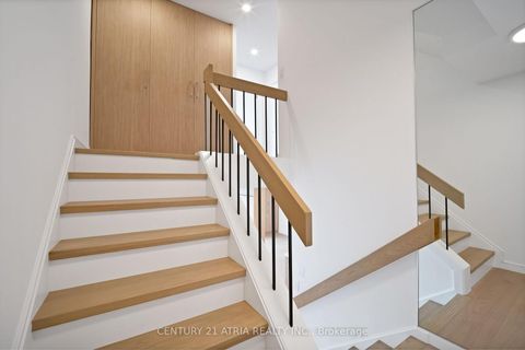 Photo 24 at 1004 - 33 Harbour Square, Waterfront Communities C1, Toronto