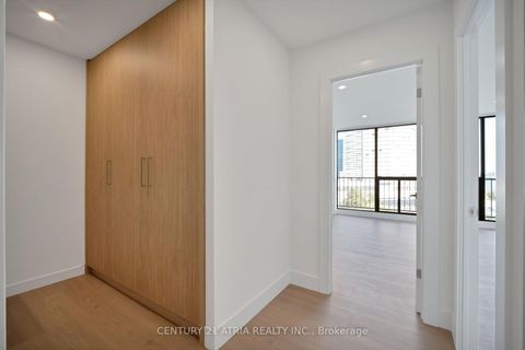 Photo 26 at 1004 - 33 Harbour Square, Waterfront Communities C1, Toronto