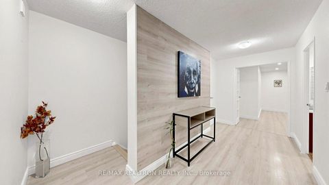 Photo 8 at 151 - 10 Moonstone Byway, Hillcrest Village, Toronto