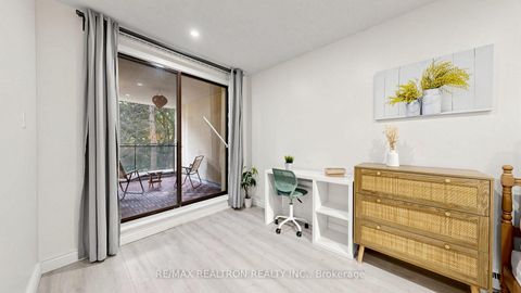 Photo 10 at 151 - 10 Moonstone Byway, Hillcrest Village, Toronto