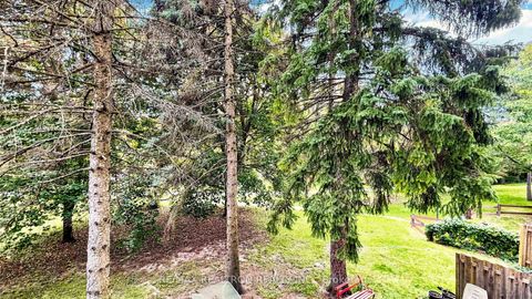 Photo 23 at 151 - 10 Moonstone Byway, Hillcrest Village, Toronto