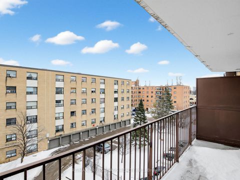 Photo 22 at 407 - 8 Kingsbridge Court, Branson, Toronto