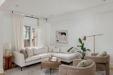 Photo 5 at 32 Edgewood Crescent, Moore Park, Toronto