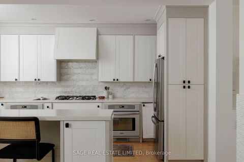 Photo 14 at 32 Edgewood Crescent, Moore Park, Toronto