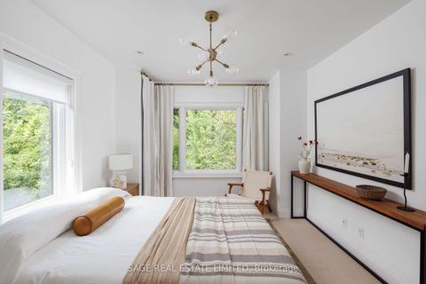 Photo 24 at 32 Edgewood Crescent, Moore Park, Toronto