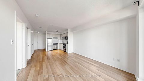 Photo 5 at 807 - 2015 Sheppard Avenue E, Henry Farm, Toronto