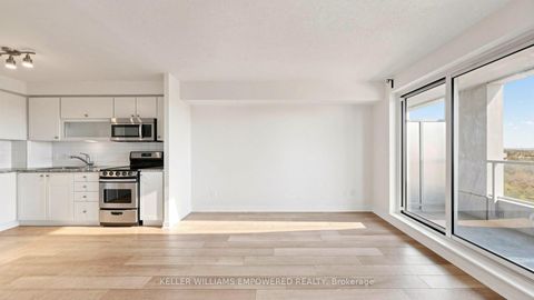 Photo 6 at 807 - 2015 Sheppard Avenue E, Henry Farm, Toronto
