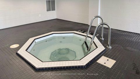 Photo 23 at 807 - 2015 Sheppard Avenue E, Henry Farm, Toronto
