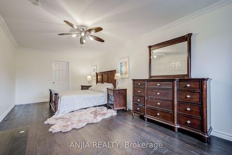 Photo 21 at 39 Millcroft Way, Brownridge, Vaughan