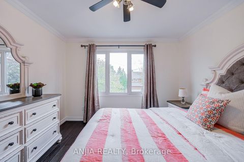 Photo 29 at 39 Millcroft Way, Brownridge, Vaughan