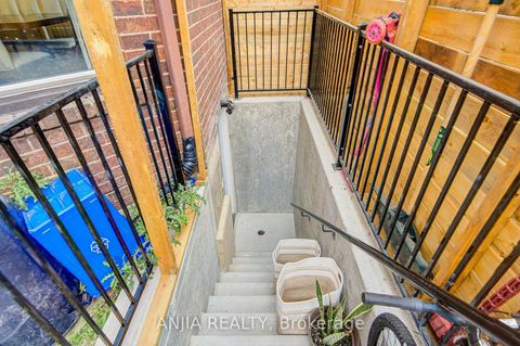 Photo 40 at 39 Millcroft Way, Brownridge, Vaughan