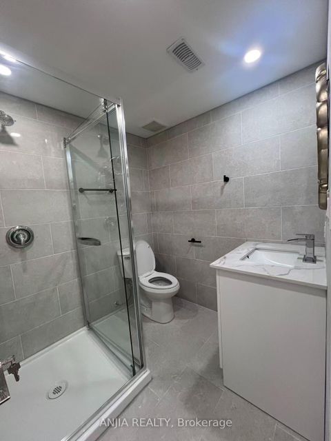 Photo 46 at 39 Millcroft Way, Brownridge, Vaughan