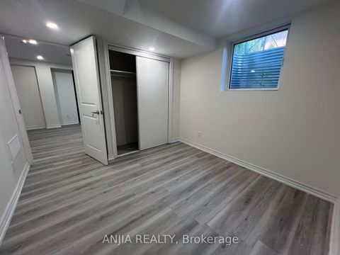 Photo 47 at 39 Millcroft Way, Brownridge, Vaughan