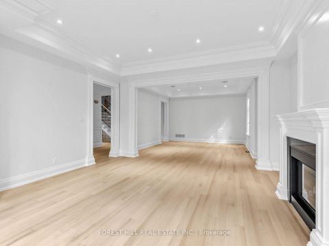Photo 4 at 1B Carluke Crescent, Windfields, Toronto