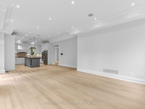 Photo 10 at 1B Carluke Crescent, Windfields, Toronto