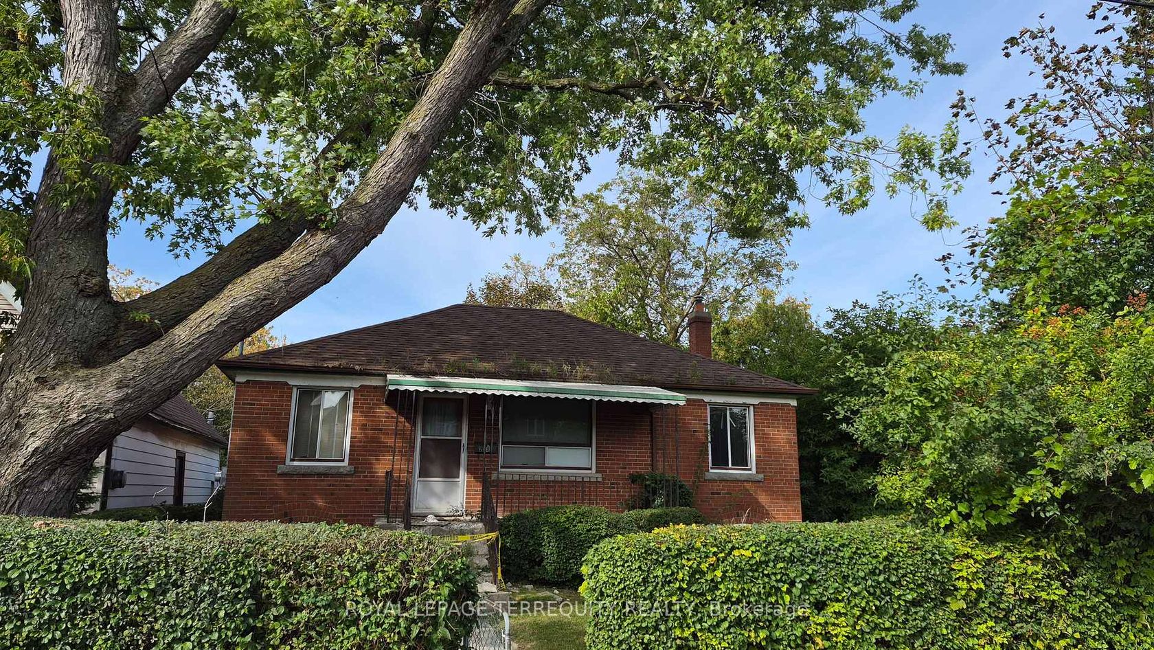 228 South Woodrow Boulevard, Cliffside, Toronto 