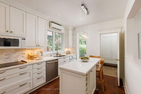 Photo 9 at 126 Hilton Avenue, Casa Loma, Toronto