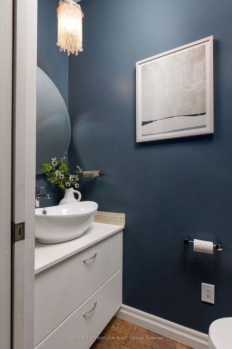 Photo 12 at 126 Hilton Avenue, Casa Loma, Toronto