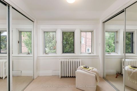 Photo 16 at 126 Hilton Avenue, Casa Loma, Toronto