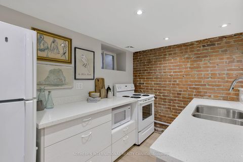 Photo 28 at 126 Hilton Avenue, Casa Loma, Toronto