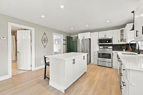 Photo 11 at 968 Metro Road N, Historic Lakeshore Communities, Georgina