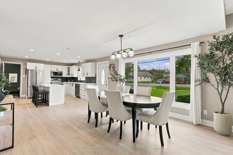 Photo 14 at 968 Metro Road N, Historic Lakeshore Communities, Georgina