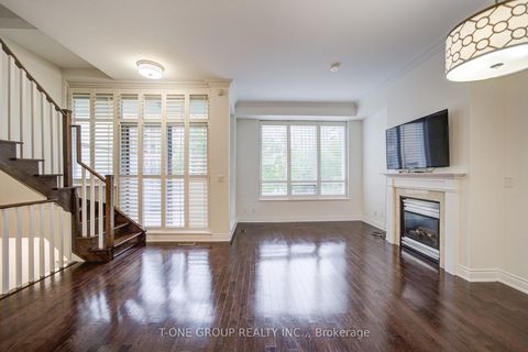 Photo 3 at TH 8 - 761 Bay Street, Bay Street Corridor, Toronto