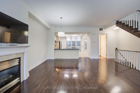 Photo 14 at TH 8 - 761 Bay Street, Bay Street Corridor, Toronto