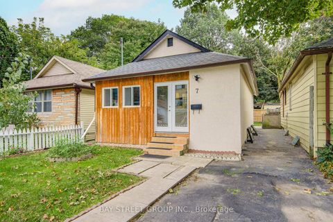 Photo 0 at 7 Emmott Avenue, Oakridge, Toronto