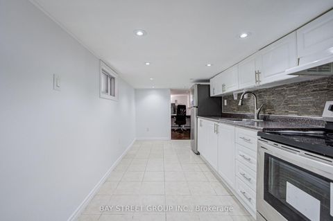 Photo 34 at 7 Emmott Avenue, Oakridge, Toronto