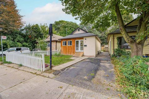 Photo 47 at 7 Emmott Avenue, Oakridge, Toronto