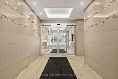 Photo 6 at 413 - 240 Scarlett Road W, Smythe, Toronto