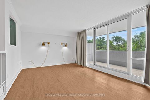 Photo 17 at 413 - 240 Scarlett Road W, Smythe, Toronto