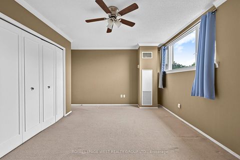 Photo 39 at 413 - 240 Scarlett Road W, Smythe, Toronto