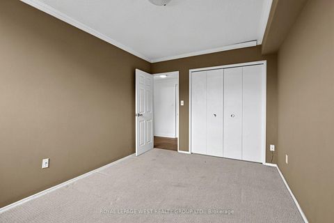 Photo 43 at 413 - 240 Scarlett Road W, Smythe, Toronto