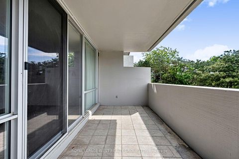 Photo 47 at 413 - 240 Scarlett Road W, Smythe, Toronto