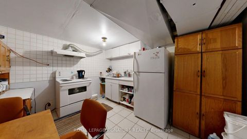 Photo 12 at 256 Ferris Road, Parkview, Toronto