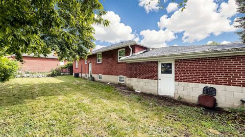 Photo 16 at 256 Ferris Road, Parkview, Toronto
