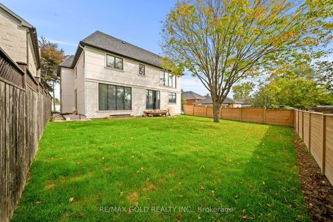 Photo 30 at 15 Mckenzie Street, Vaughan Grove, Vaughan