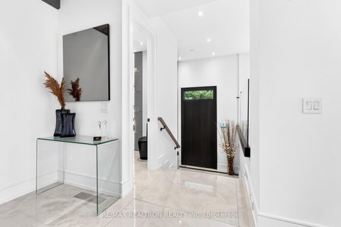 Photo 2 at 245 Patricia Avenue, Newtonbrook West, Toronto