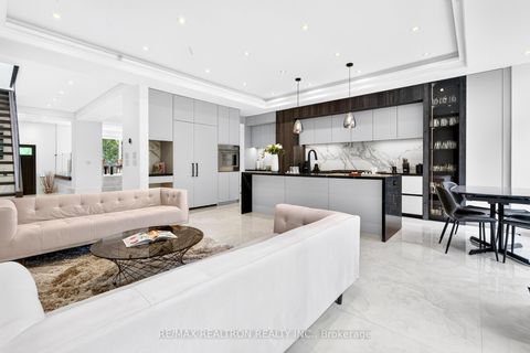 Photo 7 at 245 Patricia Avenue, Newtonbrook West, Toronto