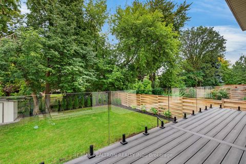 Photo 12 at 245 Patricia Avenue, Newtonbrook West, Toronto