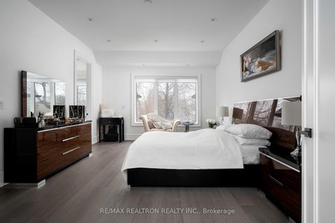 Photo 20 at 245 Patricia Avenue, Newtonbrook West, Toronto