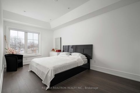 Photo 24 at 245 Patricia Avenue, Newtonbrook West, Toronto